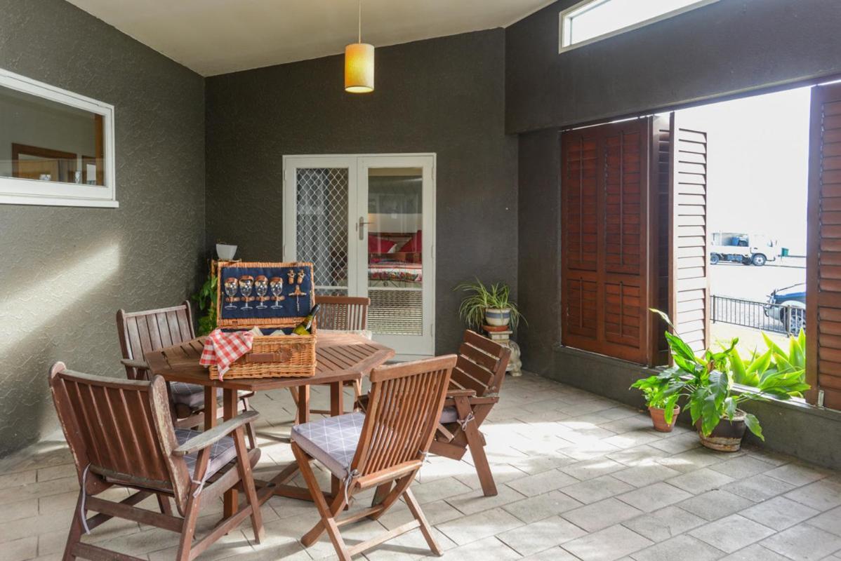 Breakwater Cottage - Napier Holiday Home Luaran gambar